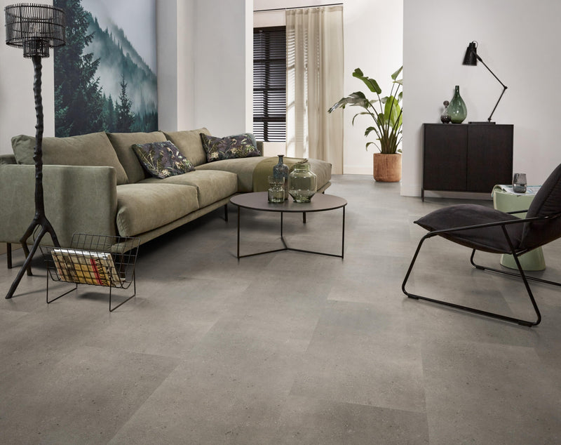 Staal van VT Wonen Composite Warm Grey | Tegel 45 x 90 Klik PVC