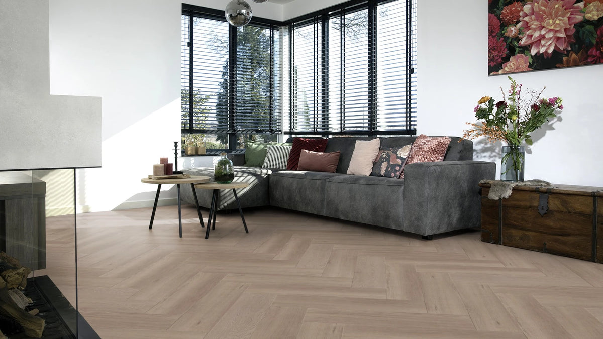 Brede Visgraat Spekkoek | Douwes Dekker | Klik PVC | sfeerbeeld 2