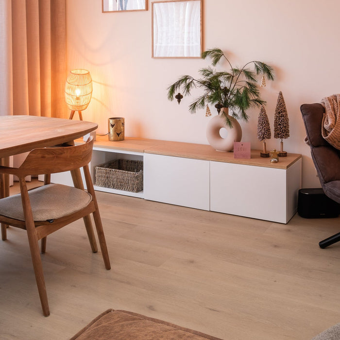 Hoe houd je een lichte pvc vloer mooi in een druk huishouden?