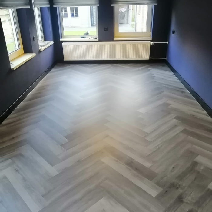 Wat doet een lichtgrijze of donkergrijze pvc vloer met je ruimte?