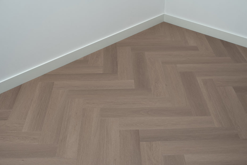 Floer Greige Eiken - Visgraat Dryback Plak PVC