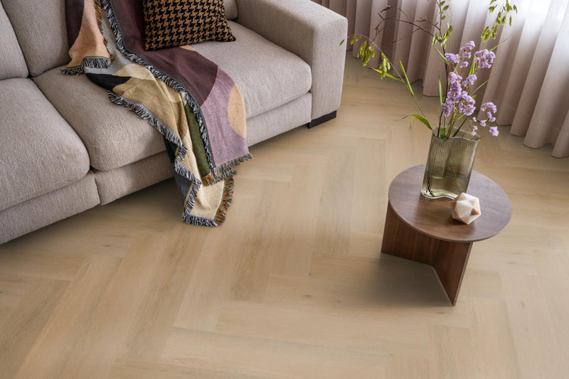 Staal van Ambiant Spigato Vivero Warm oak | Visgraat Lijm PVC