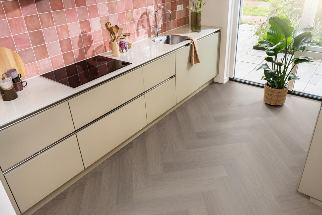 Ambiant Spigato Estino Brown | Visgraat Lijm PVC