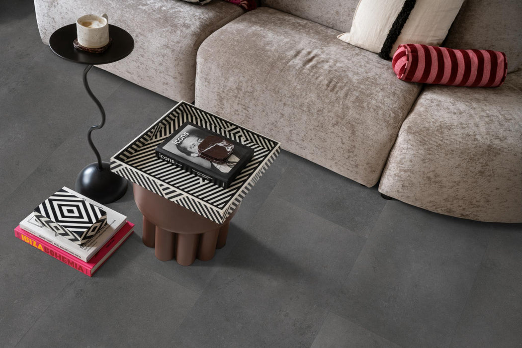 Ambiant Sarino Dark grey | Tegel 45 x 90 Plak PVC dryback