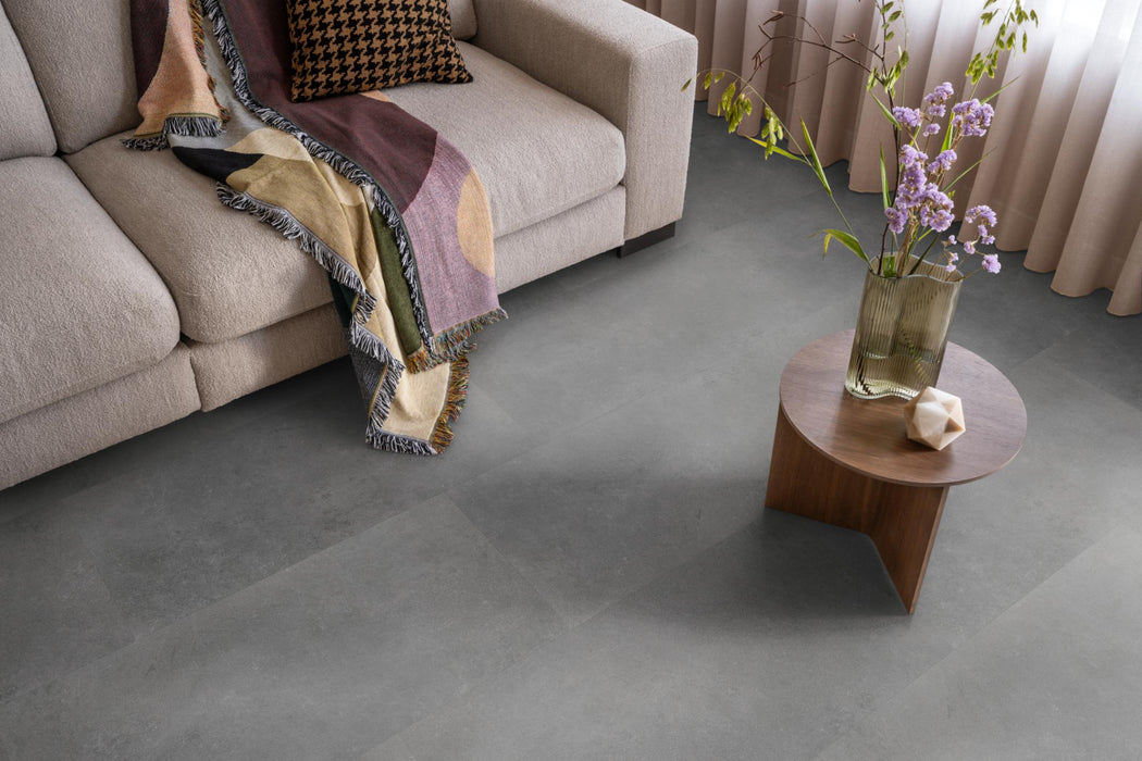 Ambiant Sarino Dark grey | Tegel 45 x 90 Plak PVC dryback