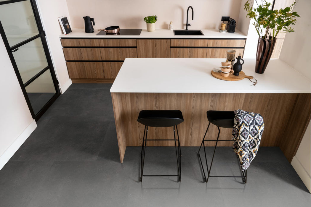 Ambiant Sarino XL Anthracite | Tegel 90 x 90 Plak PVC dryback