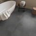Sfeerbeeld Ambiant Sarino XL Dark grey | Tegel 90 x 90 Plak PVC dryback