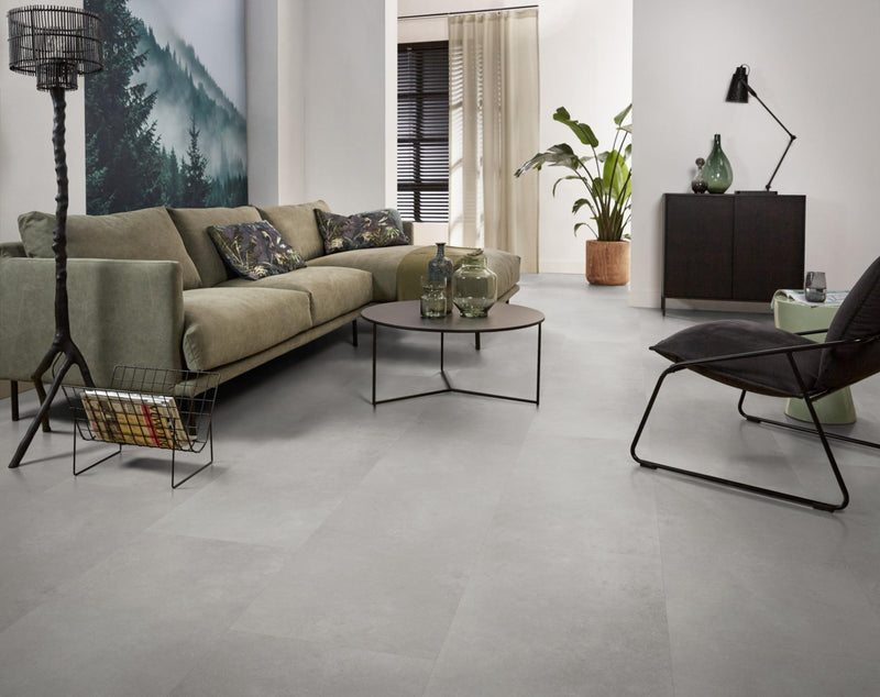 Staal van Ambiant Sarino Grey | Tegel 90 x 45 Klik PVC