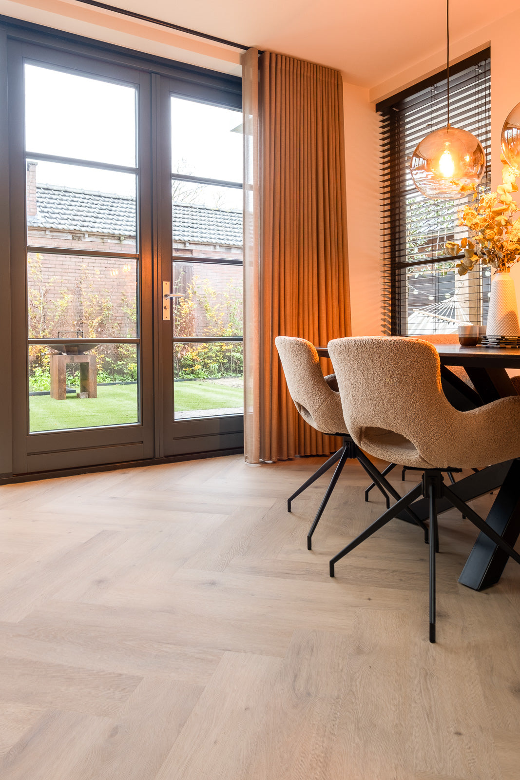 Belakos Attico Visgraat XL 82 | Dryback Lijm PVC | sfeerbeeld 1