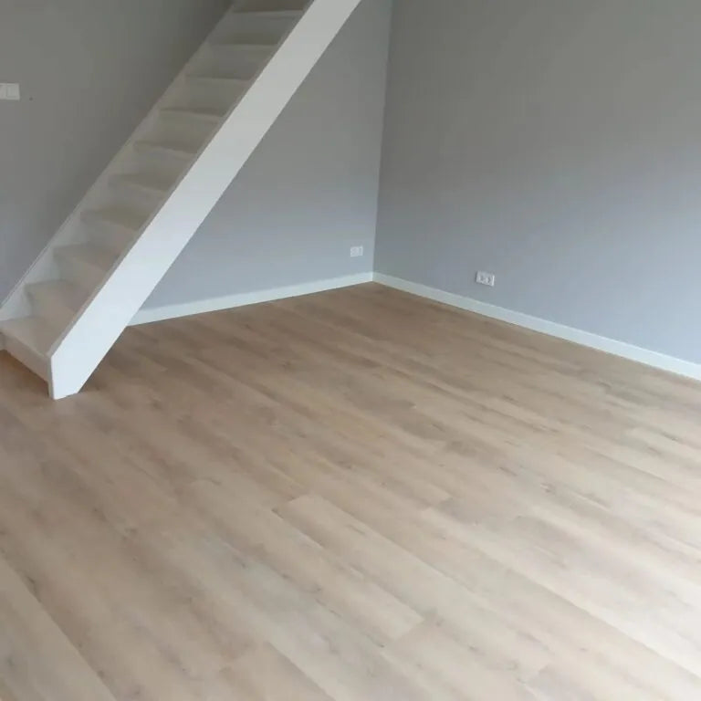 Sense P905 | Wood Frozen Oak Beige | Lijm PVC Dryback | sfeerbeeld 1