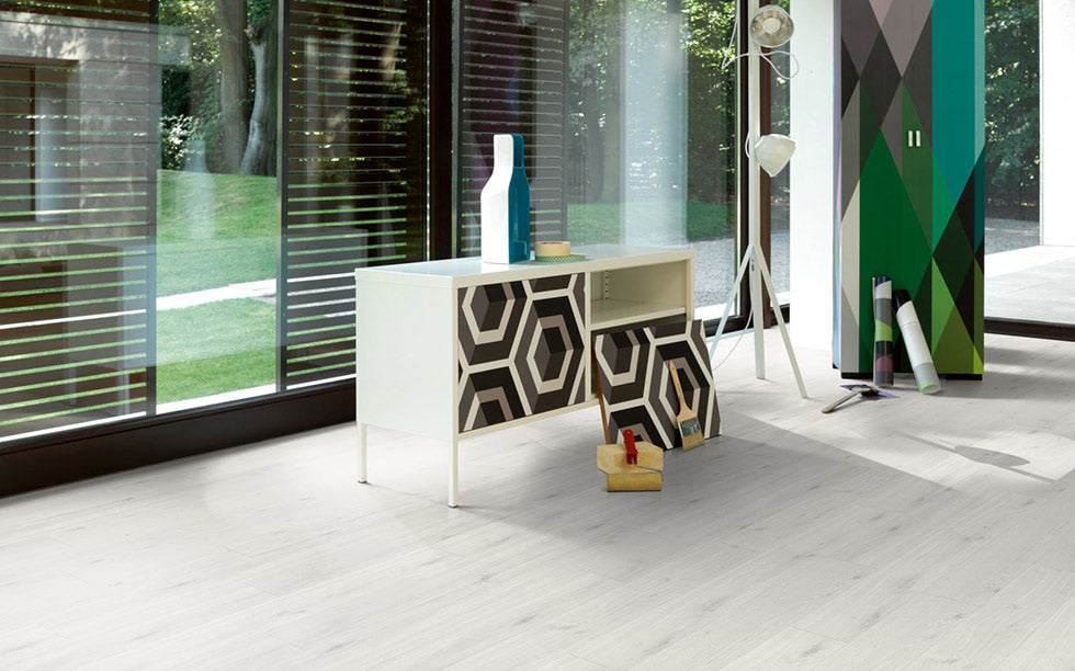 Parador Basic 400 4V | Eiken Kristalwit | Micro 4V-Groef